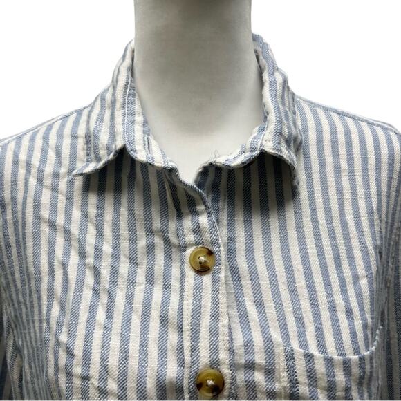 Aeropostale Blue White Striped Cropped Flannel Button down Shirt Size Small - Picture 2 of 9
